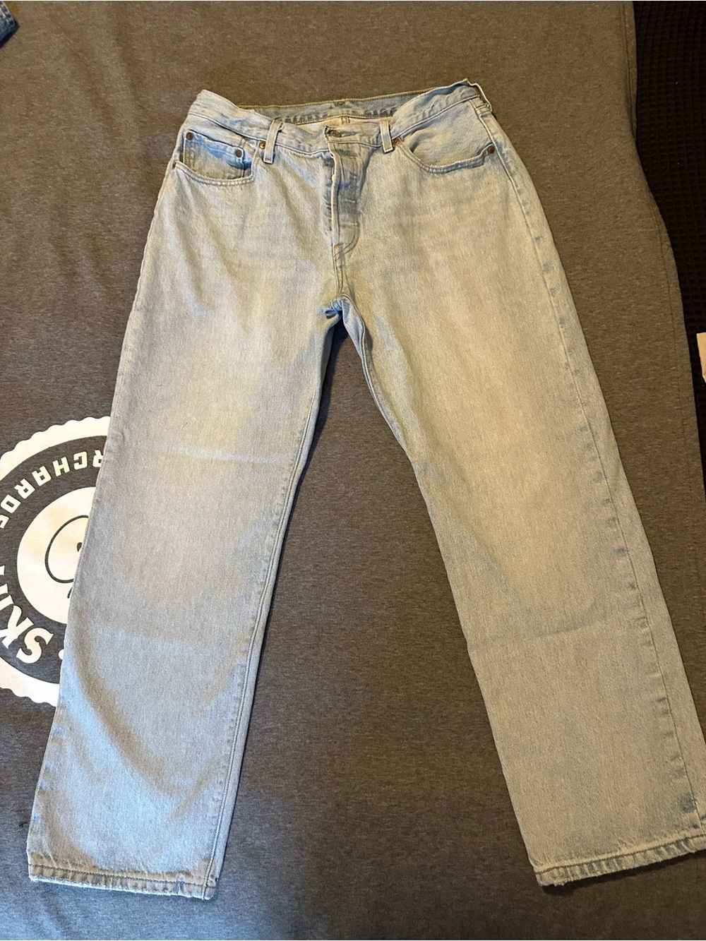 Levi's Women's Light Wash Straight-Leg Jeans